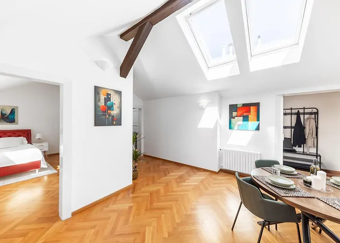 Cozy Luxe At The Heart Of Old Centre Praga